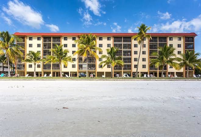 Seaside resort Fort Myers Beach