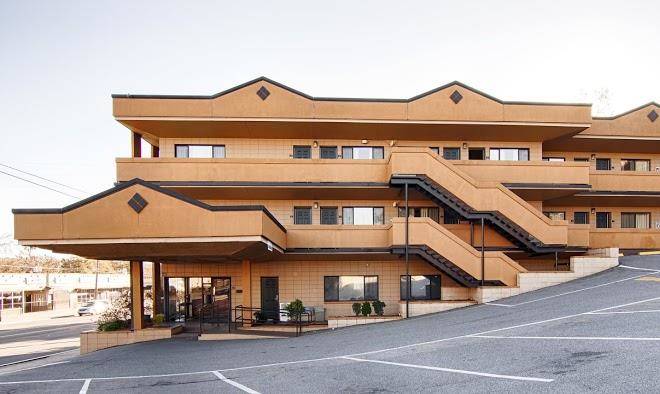 University Inn & Suites Tallahassee Image