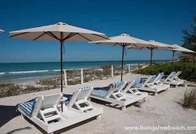 Bungalow beach resort