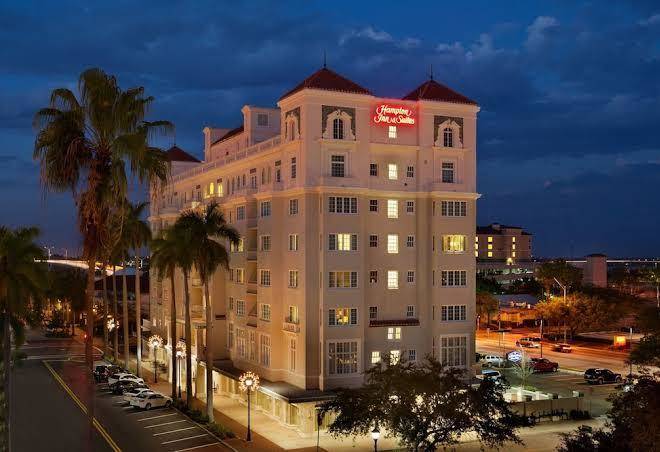 Hampton inn & suites bradenton downtown historic district