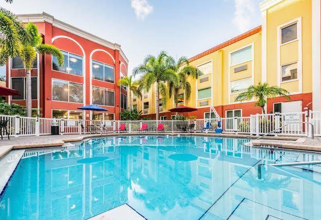 Holiday inn express & suites bradenton west
