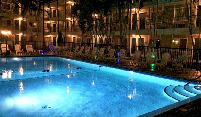 Lantern inn & suites