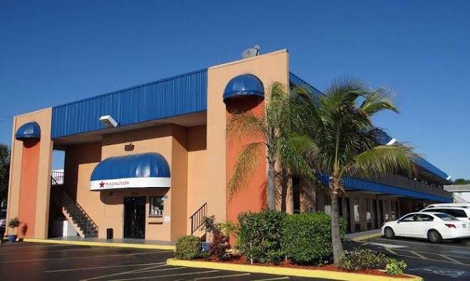 Magnuson hotel bradenton