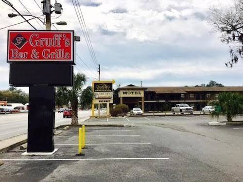 Dinner bell motel