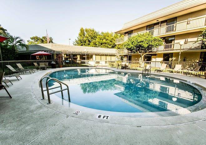 Equus inn