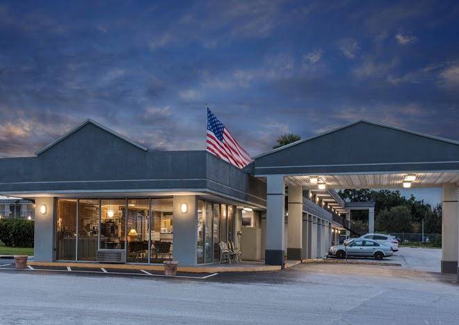 Super 8 by wyndham ocala i 75