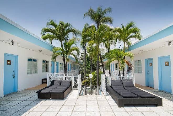 Aqua hotel & suites