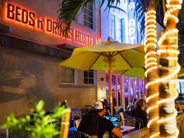 Beds N' Drinks Image