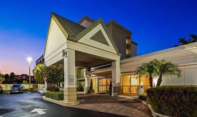 Best western plus windsor inn