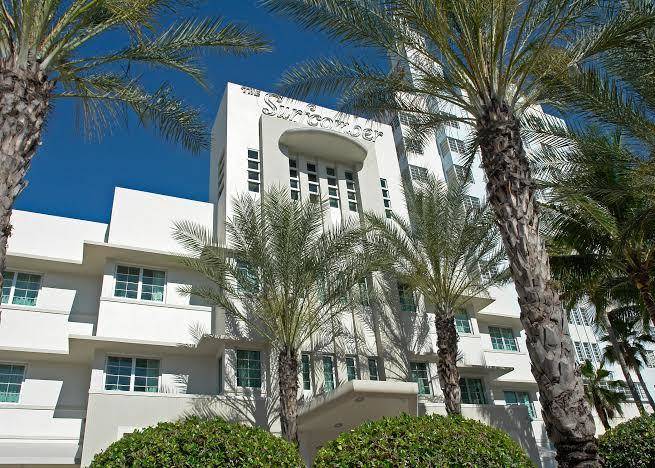 Kimpton surfcomber hotel