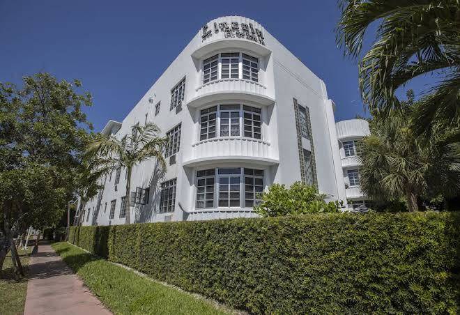 Lincoln arms suites