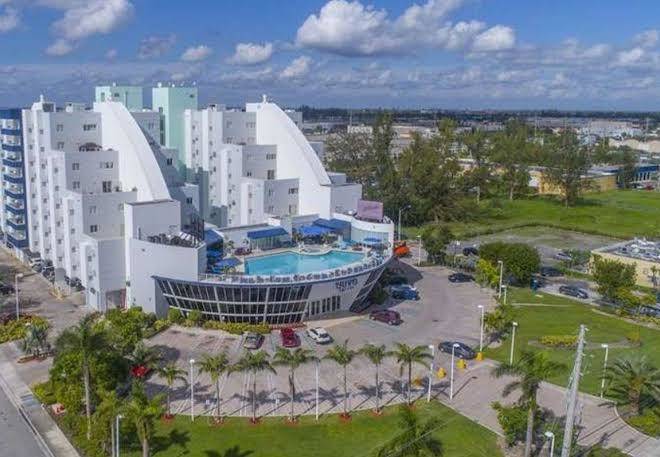Nuvo suites hotel