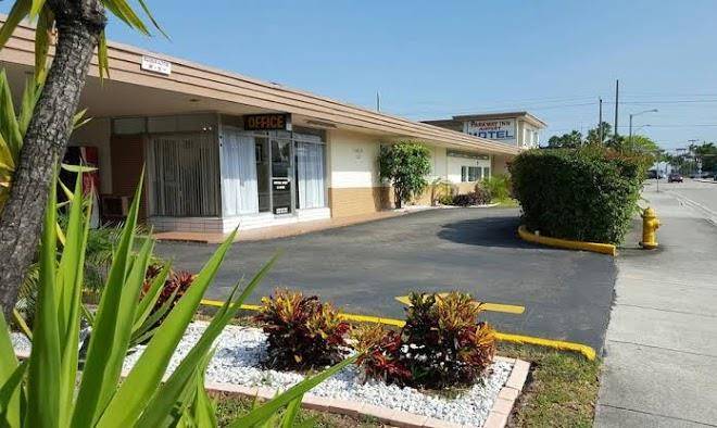 Parkway inn airport motel