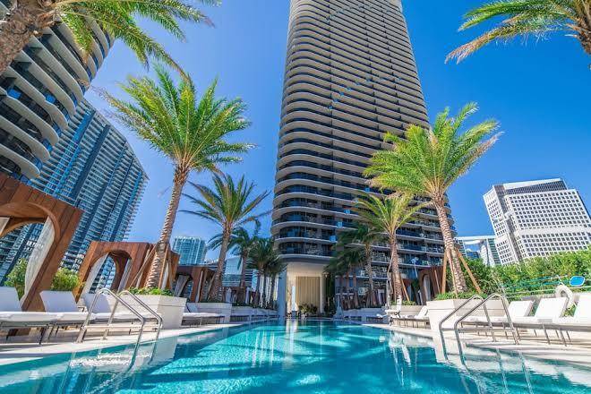 Sls lux brickell miami