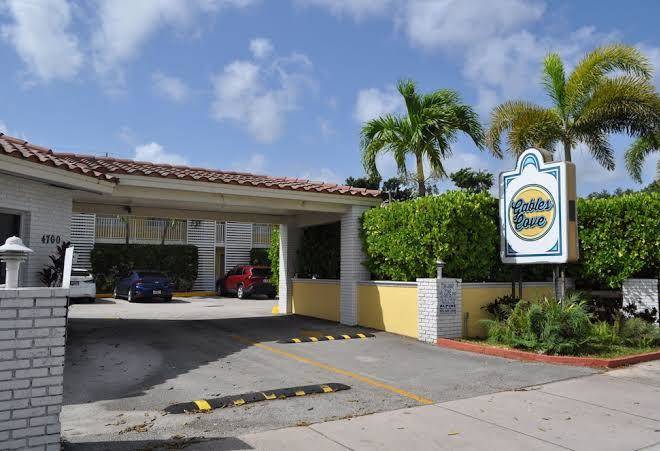 Wishes hotel coral gables