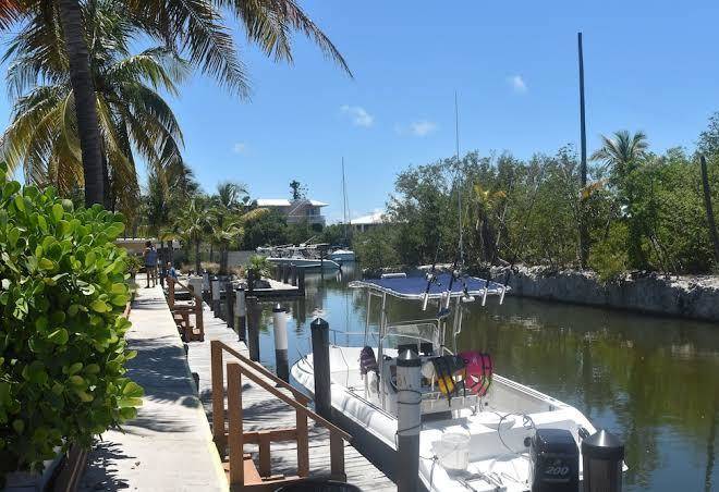 Coconut cay resort & marina