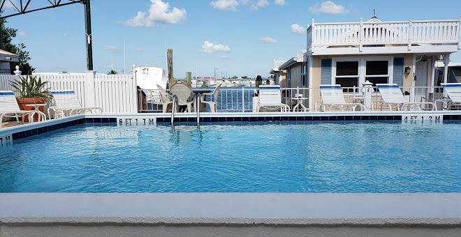 Harborside Motel & Marina Image