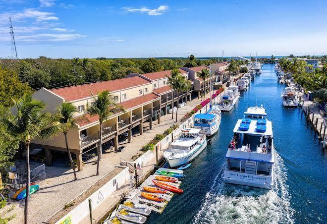 Waterside suites and marina