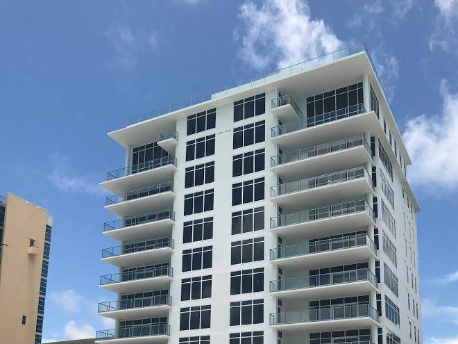 1900 98 condo