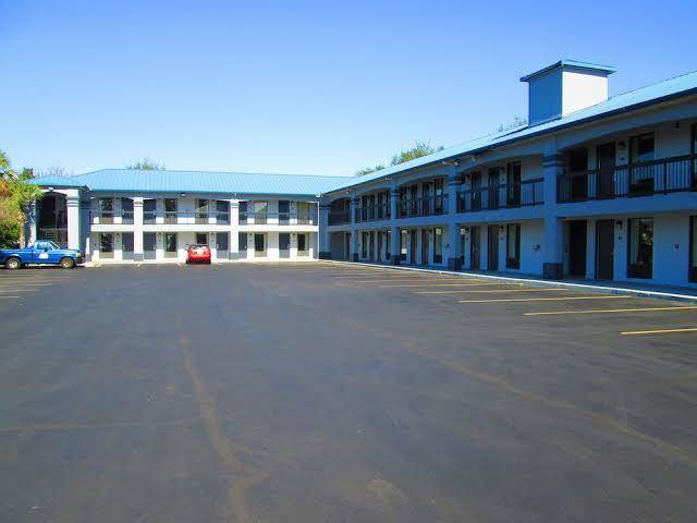Regency inn