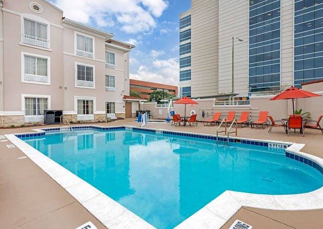 Comfort suites downtown