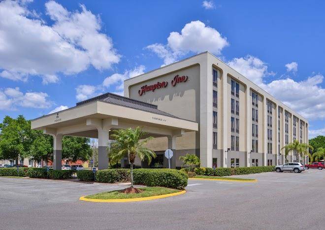 Hampton inn closest to universal orlando
