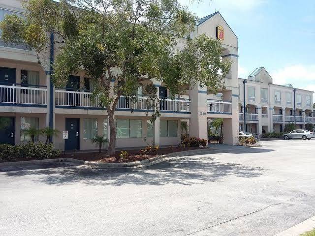 Quality inn Near Florida Mall