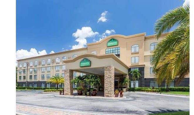 Wingate by wyndham universal studios & convention center