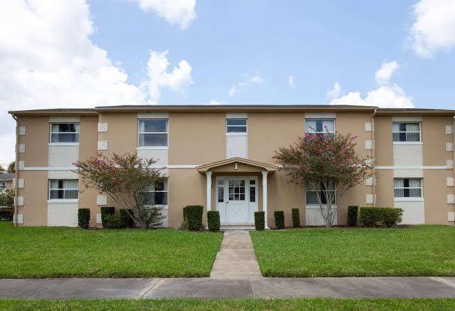 Super 8 By Wyndham Kissimmee Image