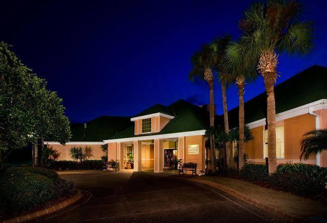 Parkway palms resort maingate condominium association inc