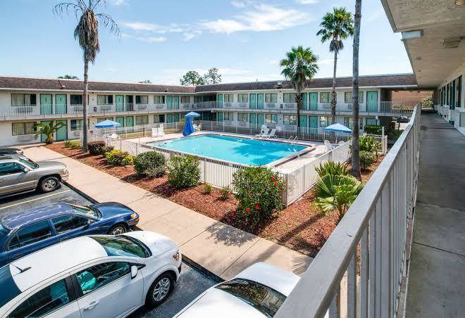 Rodeway inn kissimmee maingate west