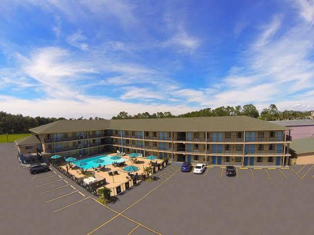 Seasons Florida Resort Image