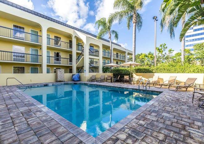 Quality Inn Palm Beach International Airport Image