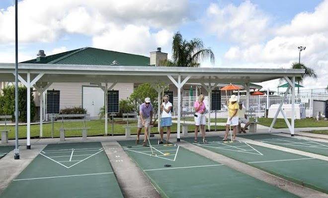 Majestic oaks rv resort