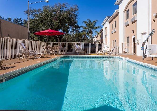 Quality inn zephyrhills