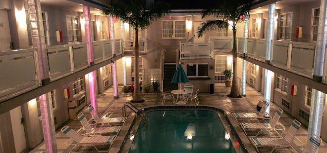 Camelot Beach Suites Hotel Clearwater Beach Image