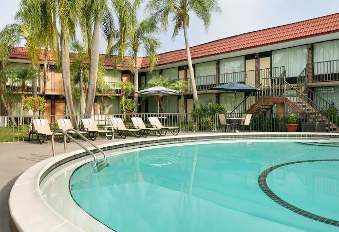 Days inn by wyndham clearwater gulf to bay