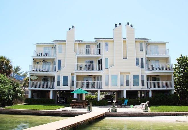 Dexters beach home