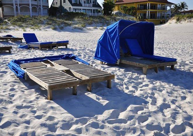Hideaway sands resort