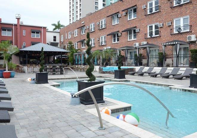 Hollander hotel st petersburg downtown