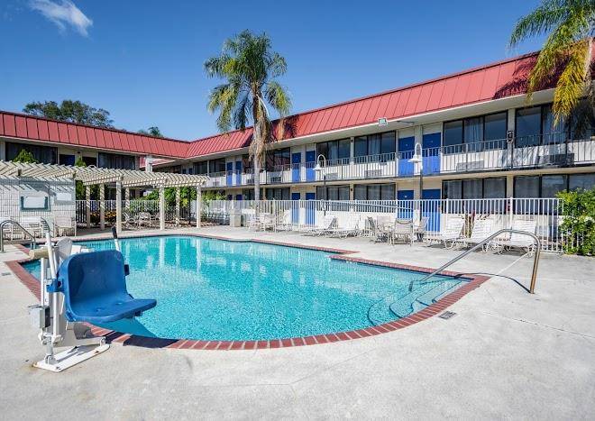 Knights inn palm harbor