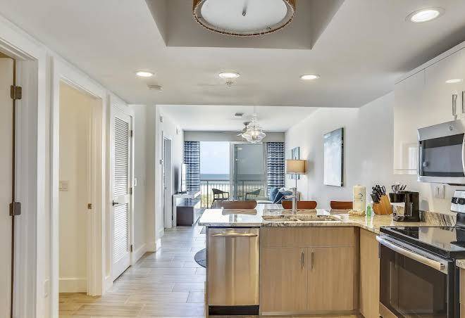 Luxurious beachfront oceana west