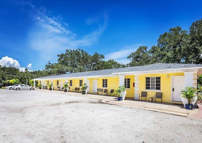 Mar Bay Motel & Suites Image