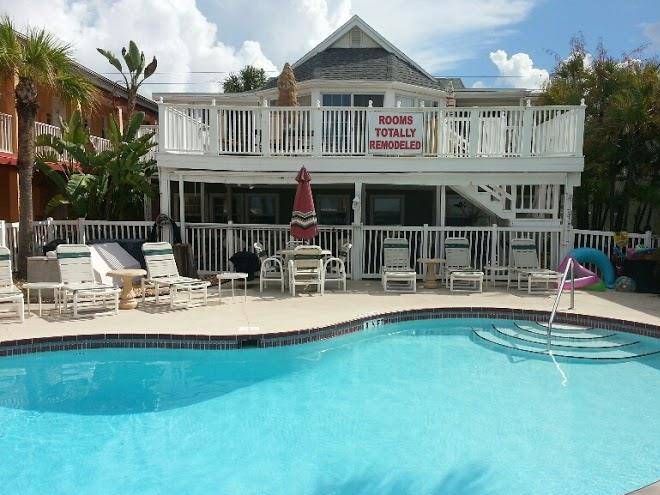 Schooner hotel