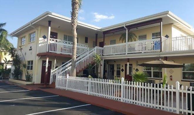 Silver Sands Motel Image