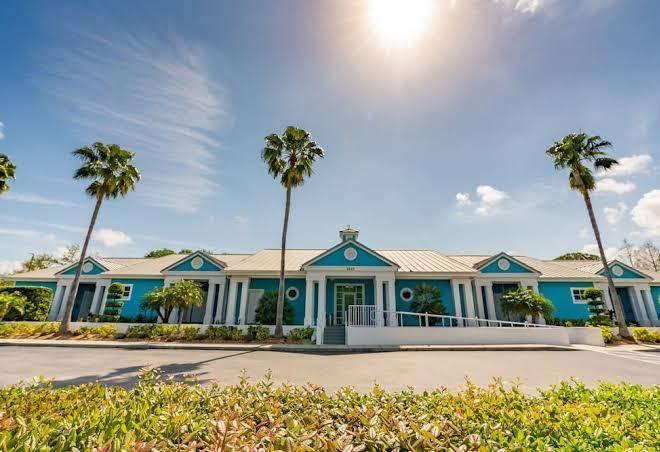 The Blue Moon Inn Image