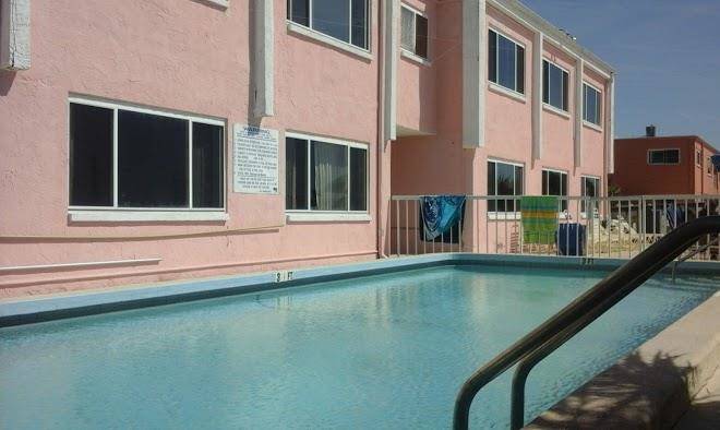 Trade winds motel