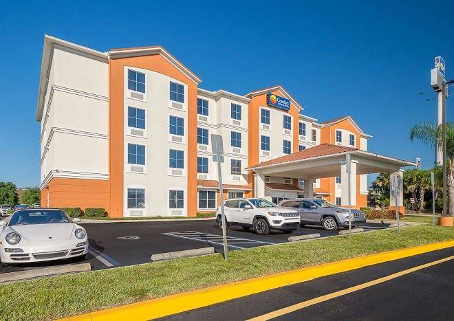 Comfort inn & suites maingate south