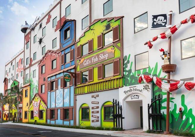 Legoland pirate island hotel