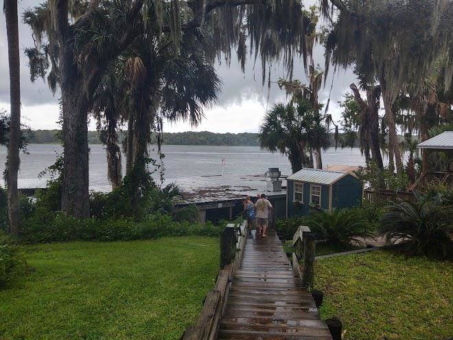 Welaka lodge & resort